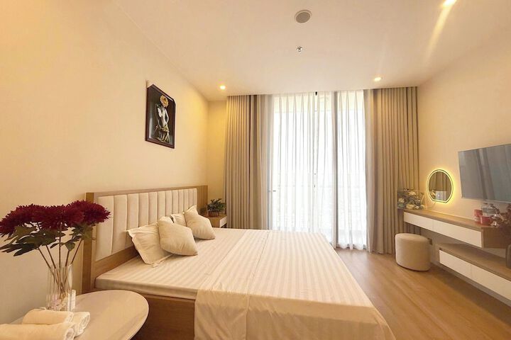 Room 2 of 19