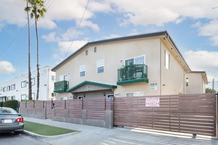 Exterior of Noho by Avantstay North Hollywood Townhome