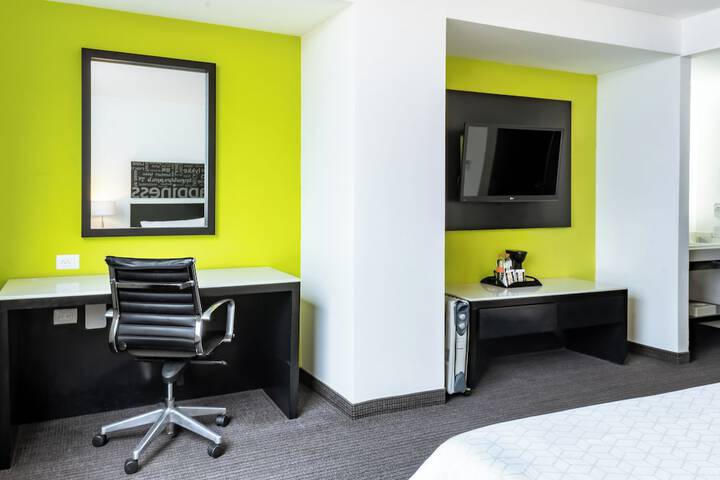 Room 21 of 93