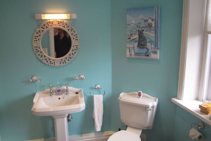 Room 15 of 53