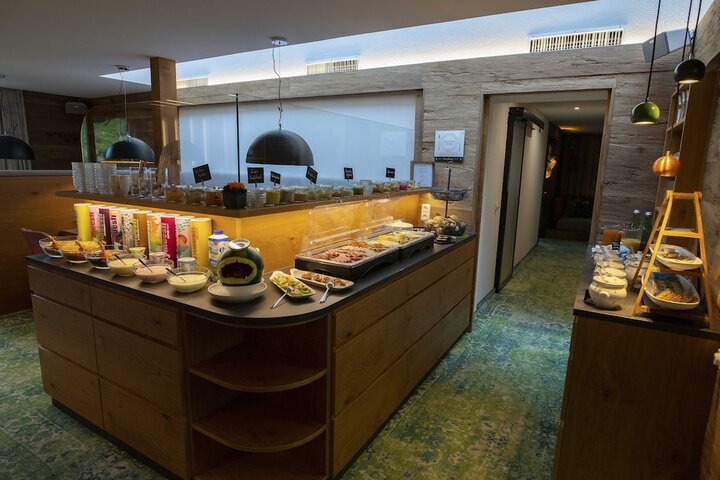 Breakfast/Coffee Service 121 of 149