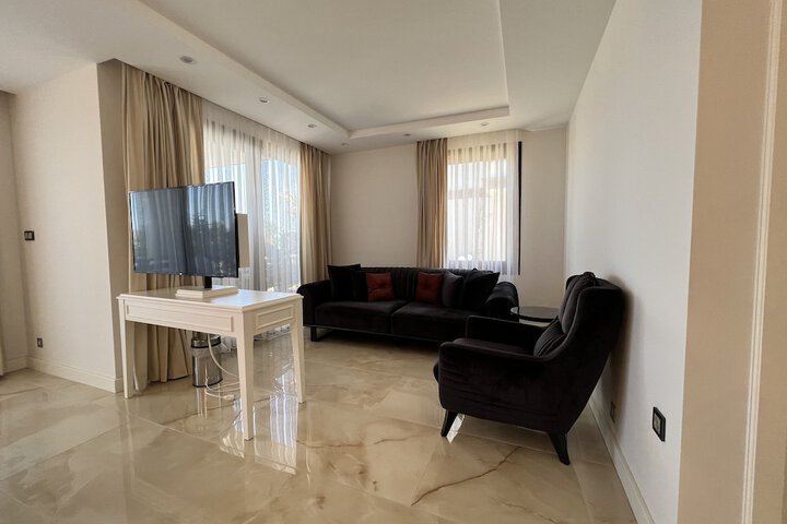 Room 90 of 107