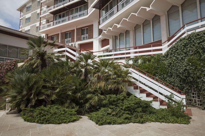 Hotel 50 of 53