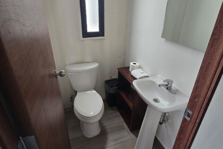 Room 15 of 23