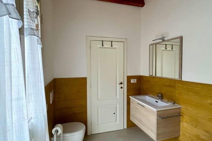 Room 29 of 73