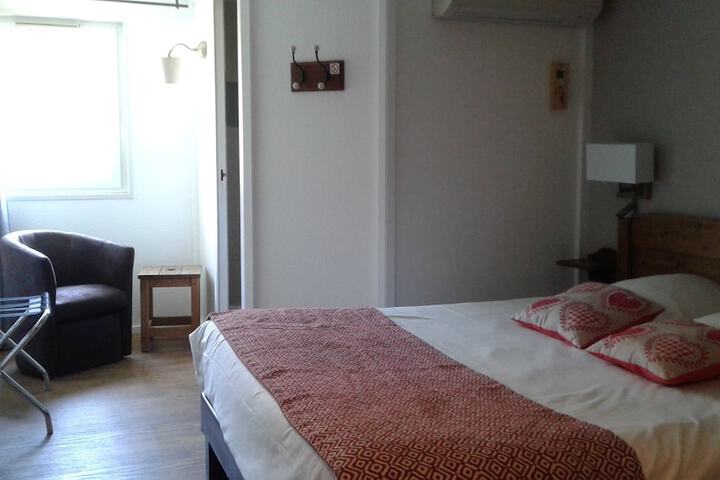 Room 20 of 49