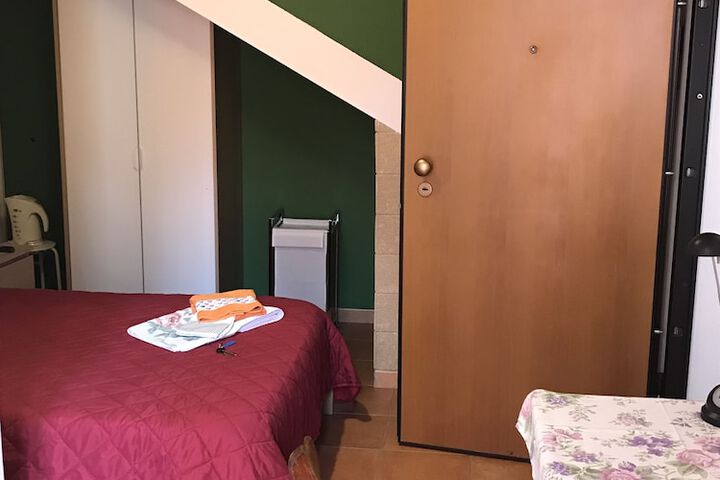 Room 25 of 45
