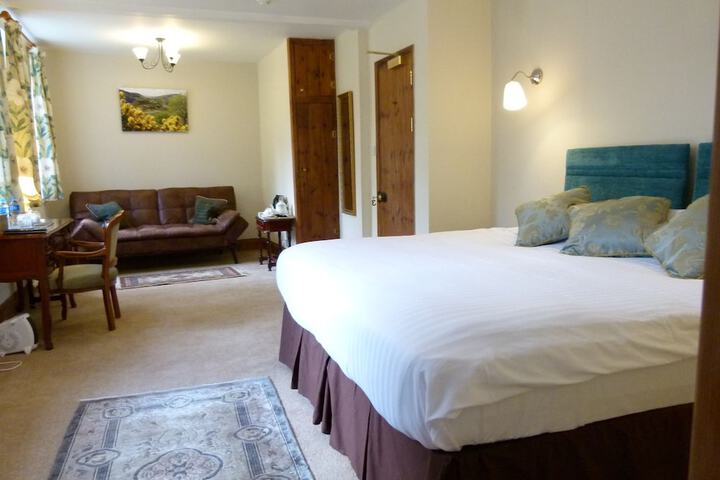 Room 3 of 59