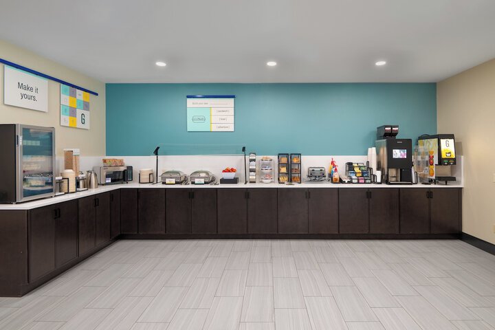 Breakfast/Coffee Service 35 of 49