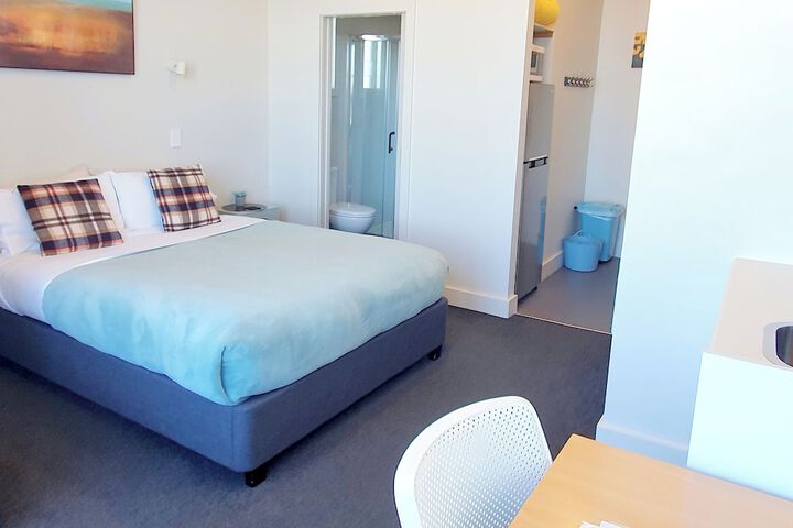 Room 6 of 45