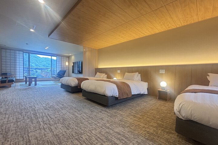 Room 19 of 48