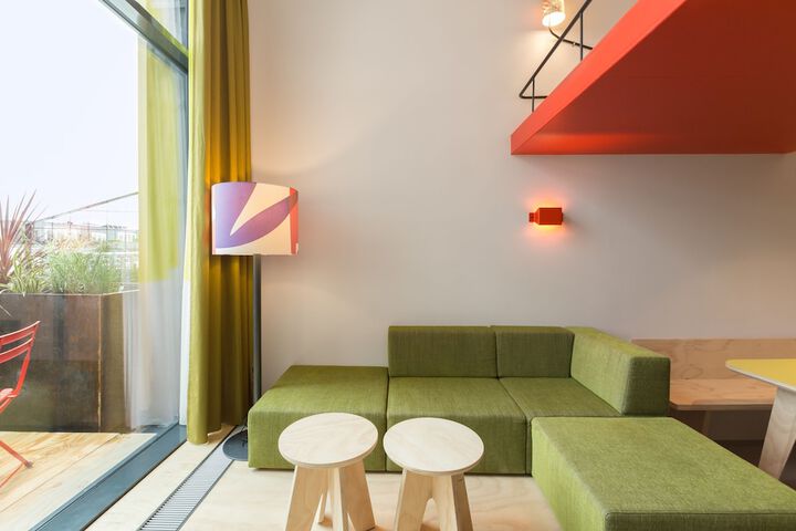 Room 25 of 70