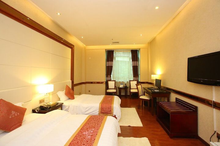 Room 12 of 29