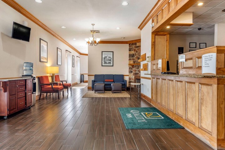 Guest Lobby