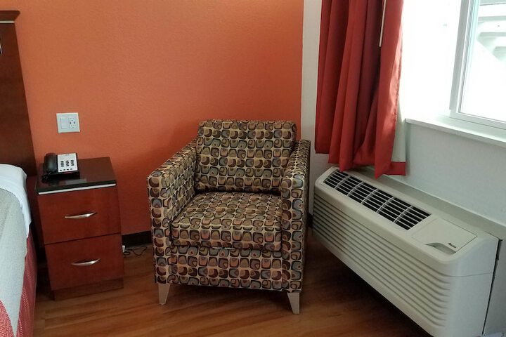2 Double Beds Refrigerator, Microwave (17 of 17)