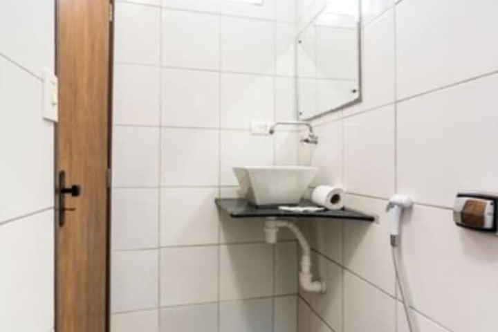 Room 44 of 94