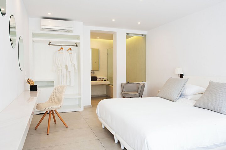 Room 40 of 110