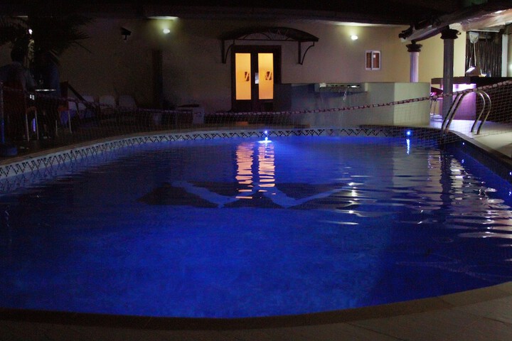 Pool 41 of 60