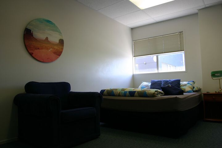 Room 8 of 38