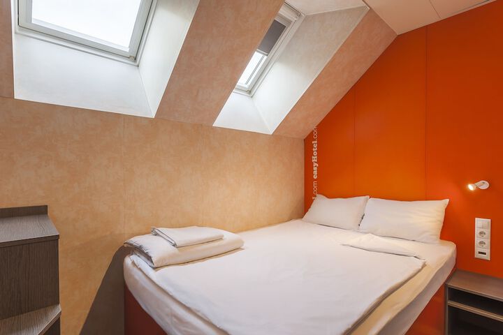 Room 18 of 57