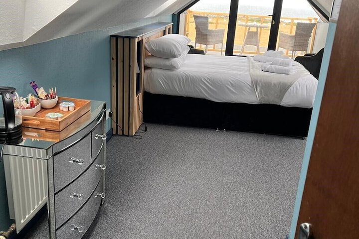 Room 7 of 133