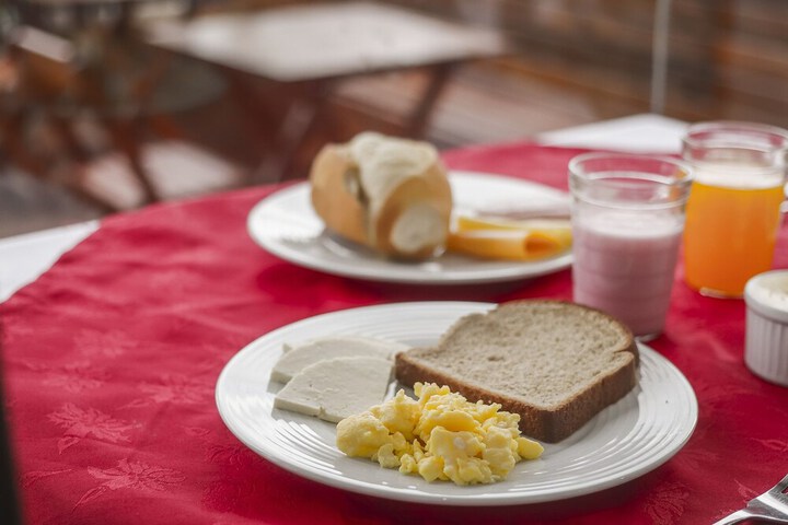 Breakfast/Coffee Service 249 of 269