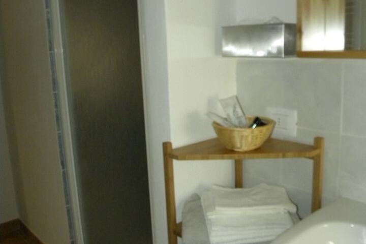Room 22 of 40