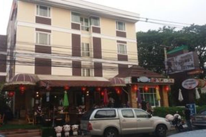 Khonkaen Hipster Hotel