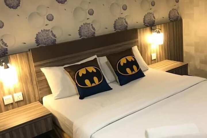 Room 17 of 45