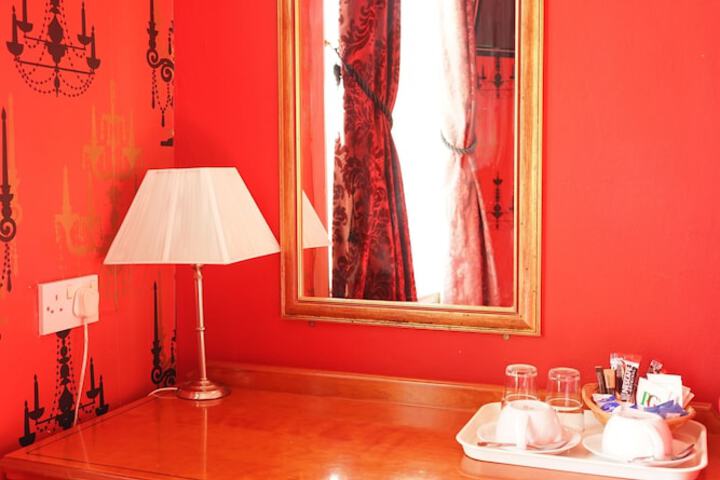 Room 22 of 91