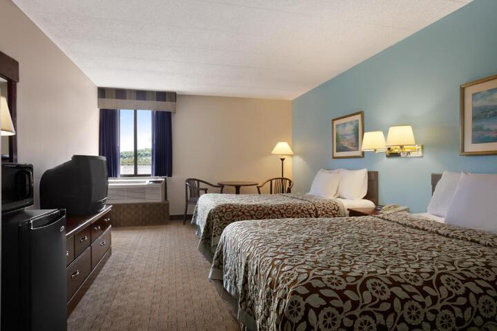 1 Double Bed (1 of 10)