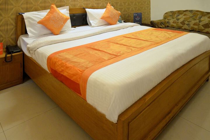 Room 5 of 29