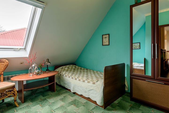 Room 15 of 39