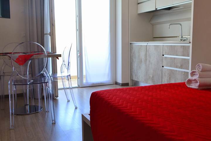 Room 9 of 34
