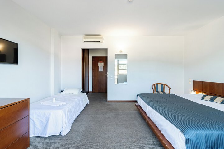 Room 11 of 80