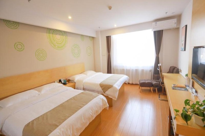 Room 28 of 36