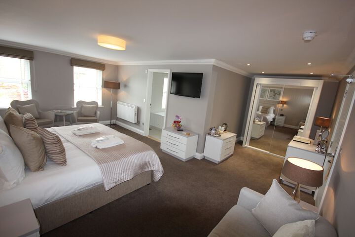 Room 5 of 31
