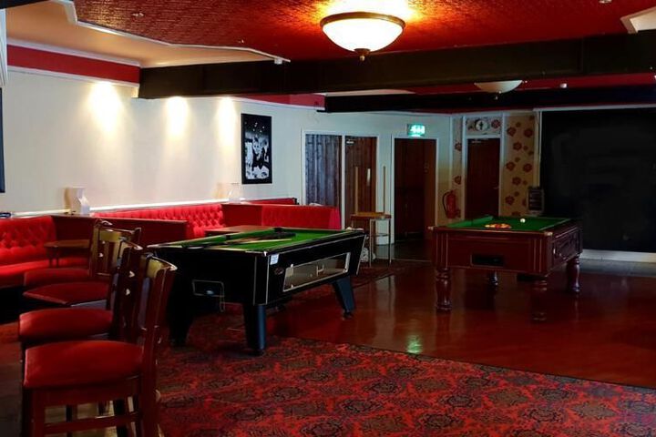 Room 6 of 15