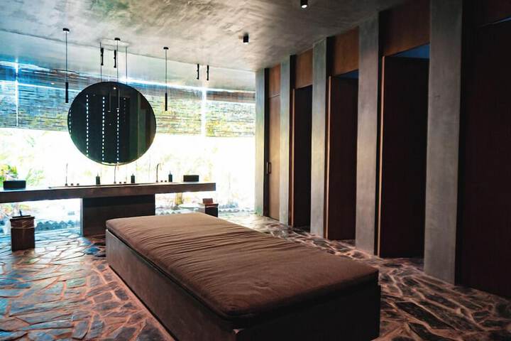 Spa 48 of 57