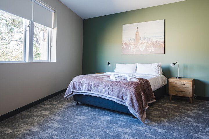 Room 2 of 24