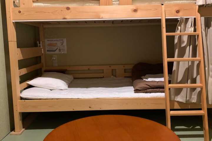 Room 19 of 41