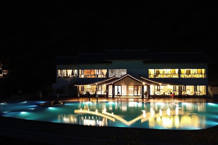 Pool 124 of 156