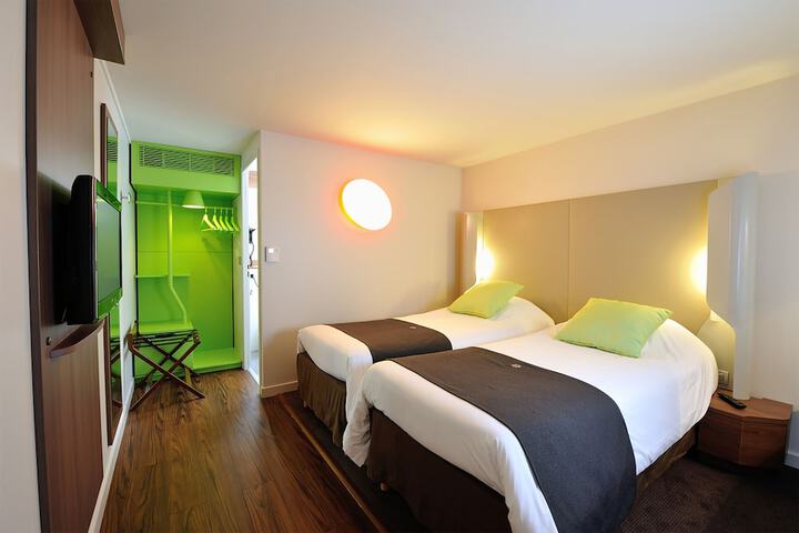 Room 20 of 44
