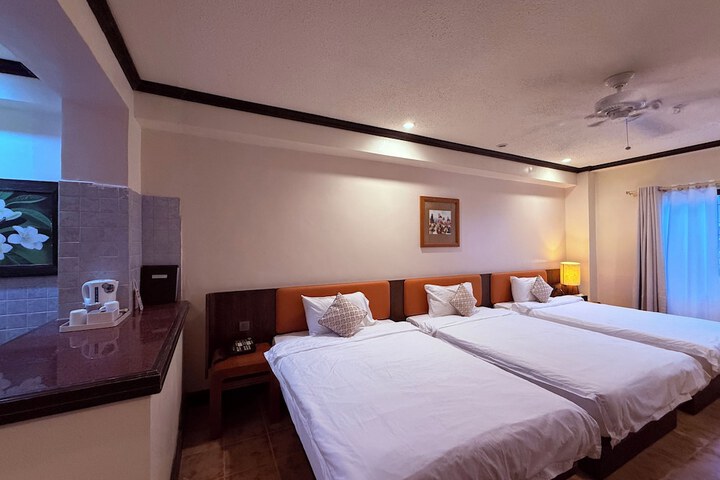 Room 16 of 73
