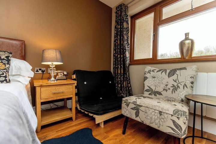 Room 40 of 73