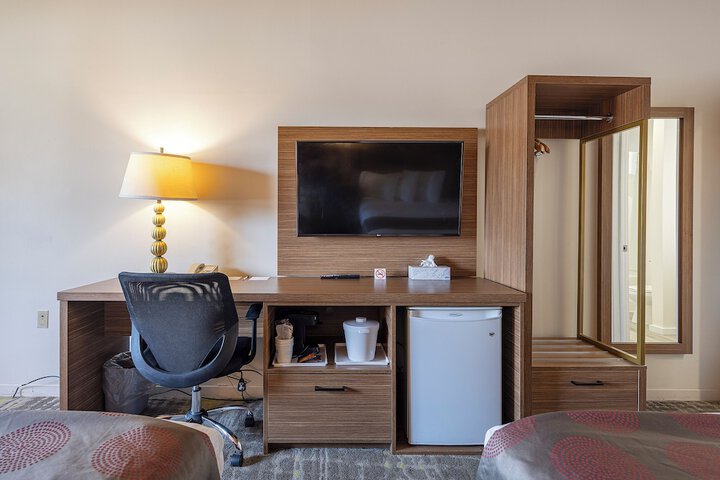 Room 16 of 46