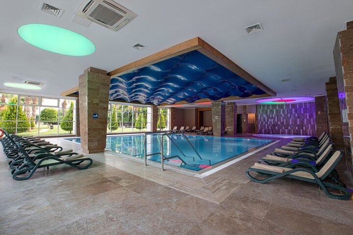 Pool 100 of 280