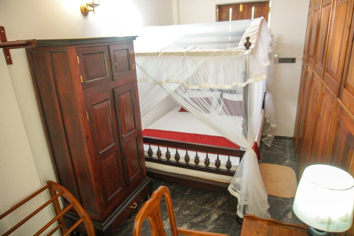 Room 16 of 95