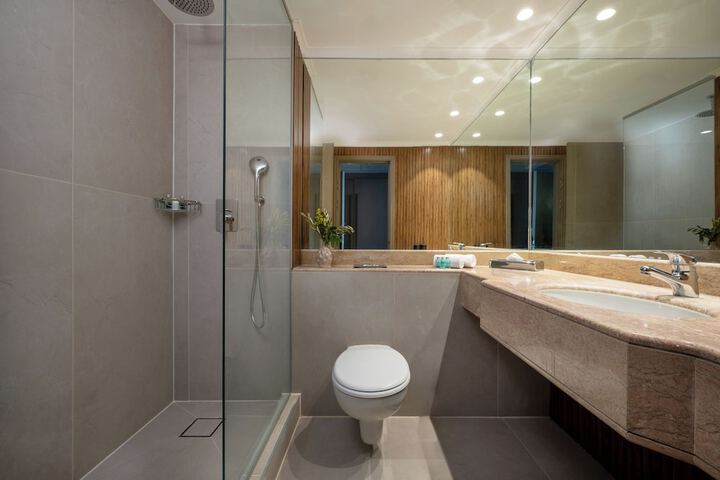 Bath Photo