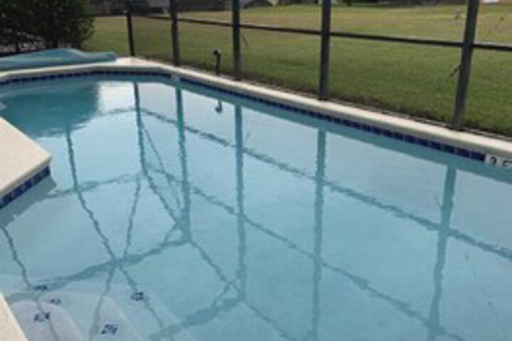 Pool 13 of 27